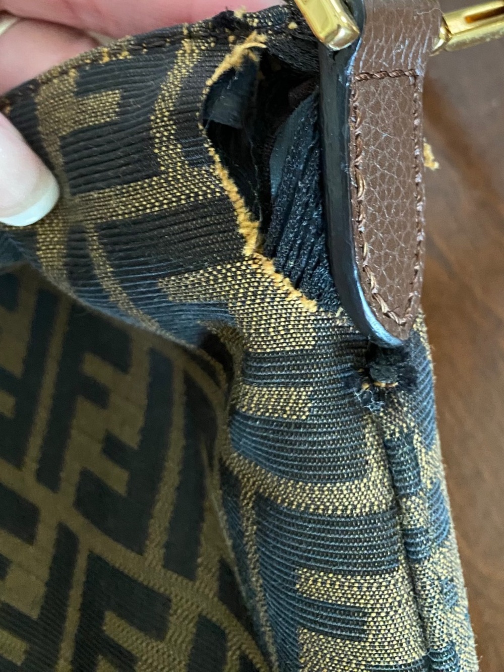 FENDI Canvas XL Hobo/Tote NO SHOULDER STRAP - FOR PARTS OR ADD YOUR OWN STRAP - Picture 4 of 11